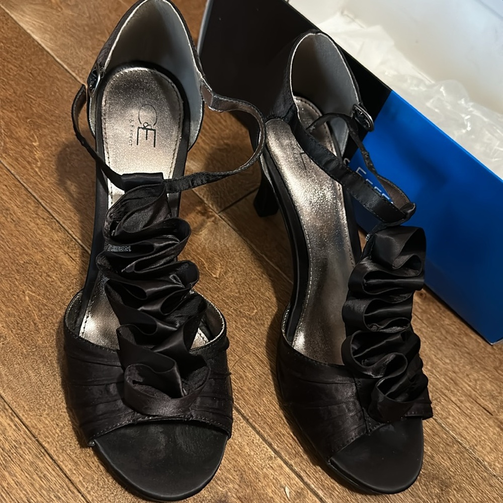 Cause & Effect Satin Ruffle Heels - Picture 5 of 6
